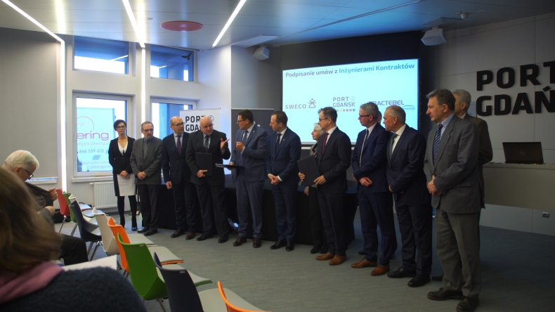 Podpisanie umów na inwestycje w Porcie Gdańsk warte ok. 600 mln zł - GospodarkaMorska.pl