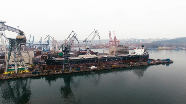 Konwersja uszczelnień olejowych na masowcach PŻM - GospodarkaMorska.pl