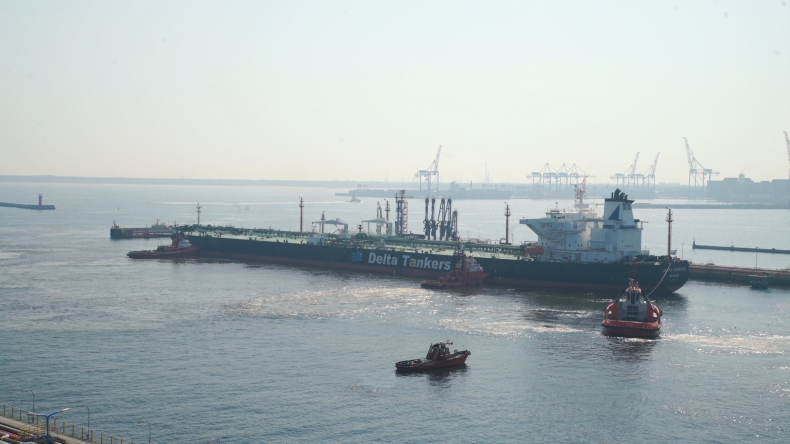 130 000 t irańskiej ropy dla PKN Orlen w gdańskim Naftoporcie - GospodarkaMorska.pl