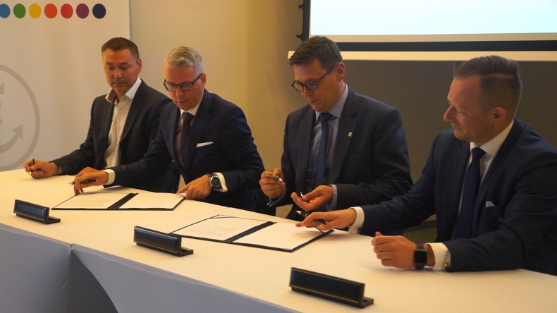 Podpisanie umowy na opracowanie koncepcji Portu Centralnego w Gdańsku - GospodarkaMorska.pl