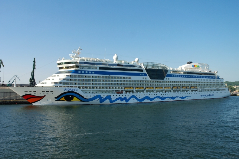 Ponad 250-metrowa AIDAbella w Porcie Gdynia - GospodarkaMorska.pl