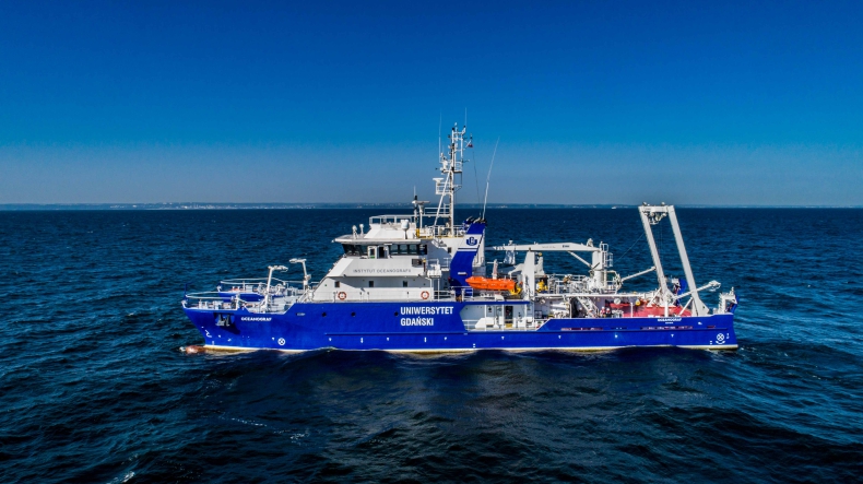 Dzień na pokładzie Oceanografa - nowoczesnego statku naukowo-badawczego UG - GospodarkaMorska.pl