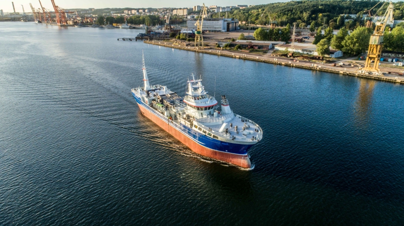 Nowoczesny statek do przewozu ryb Aqua Tromøy wypływa ze stoczni CRIST - GospodarkaMorska.pl
