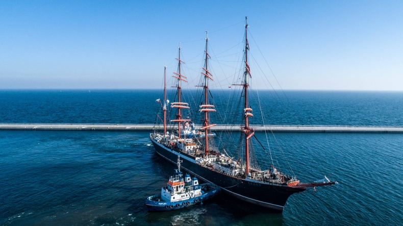 Sedov, największy żaglowiec szkolny świata, z wizytą w Gdyni - GospodarkaMorska.pl