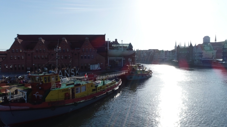 Orka i Tygrys w centrum Gdańska - Dzień Otwarty Wiślanych Lodołamaczy - GospodarkaMorska.pl