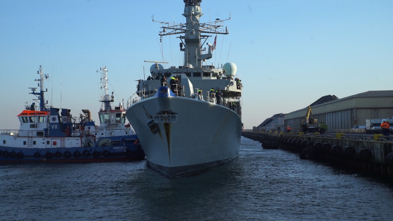 HMS Westminster w Porcie Gdynia - GospodarkaMorska.pl