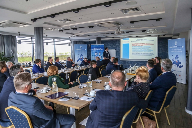 Polskie Forum Technologii Morskich rozpoczęło działalność na rzecz gospodarki morskiej - GospodarkaMorska.pl