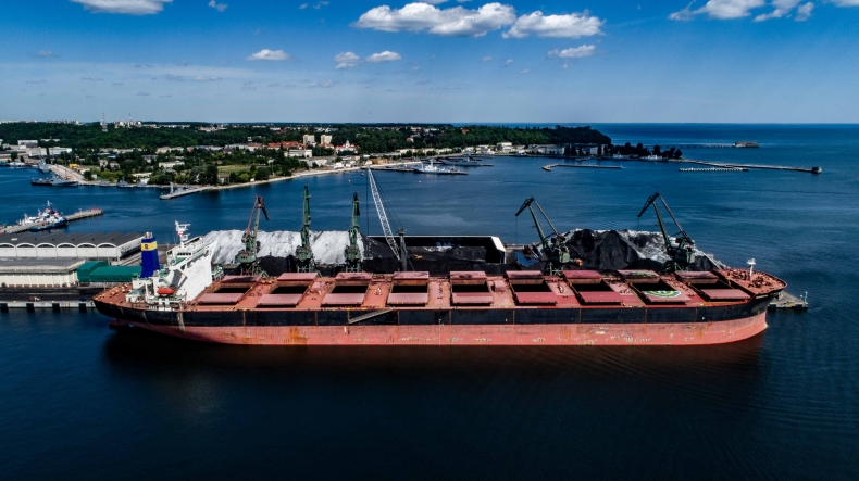 Olbrzymi masowiec w Porcie Gdynia. Padł rekord - GospodarkaMorska.pl