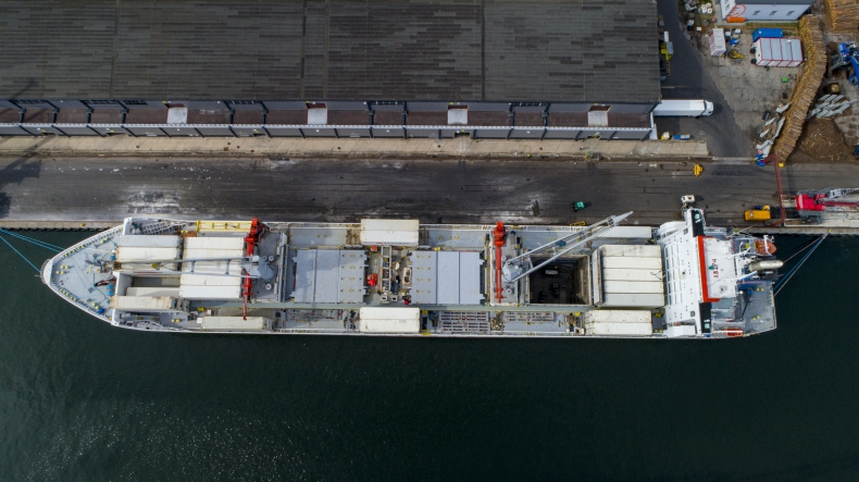 50 tys. kartonów bananów w Porcie Gdańsk. Uruchomiono nowy serwis - GospodarkaMorska.pl