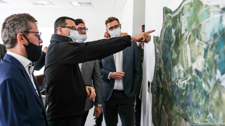 Morawiecki: zbiornik Racibórz Dolny chroni przed wielką wodą, jak ta z 1997 r. - GospodarkaMorska.pl