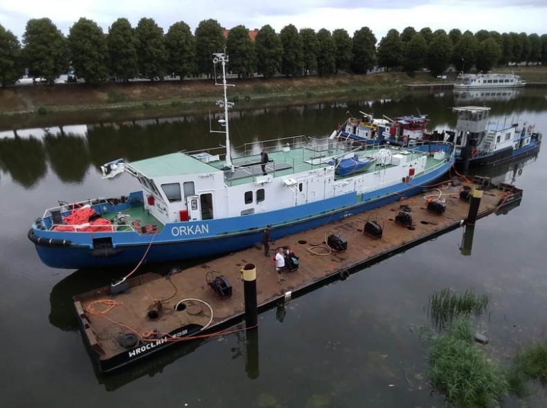 Orkan i Sokół przypłynęły do Szczecina. Niezwykły rejs nowych lodołamaczy! [foto] - GospodarkaMorska.pl
