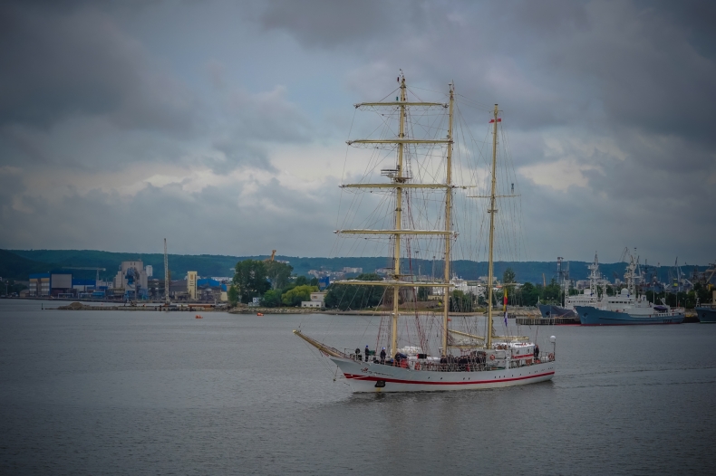 Praktyki morskie pod żaglami - GospodarkaMorska.pl