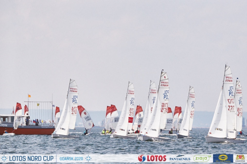 Sportowa rywalizacja na Zatoce Gdańskiej trwa [foto, wideo] - GospodarkaMorska.pl