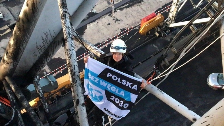 Gdańsk: Aktywiści Greenpeace oskarżeni po blokadzie portu - GospodarkaMorska.pl