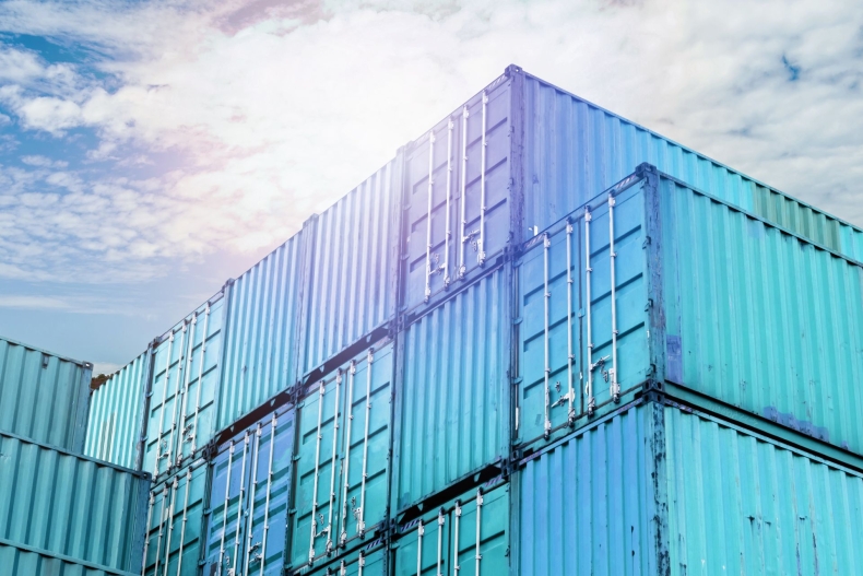 Magazyn dla przesyłek morskich w głębi lądu - GospodarkaMorska.pl