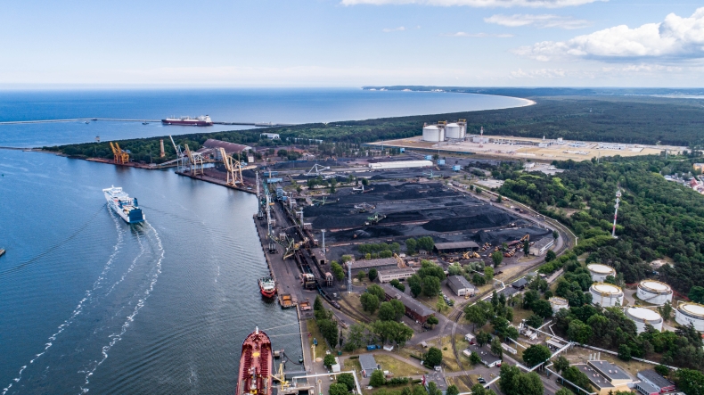 Prezydent: inwestycje, jak m.in. rozbudowa gazoportu, wzmacniają suwerenność i tworzą miejsca pracy - GospodarkaMorska.pl