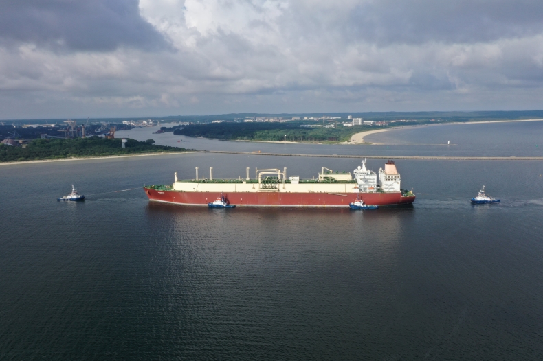 Gróbarczyk: gazoport w Świnoujściu będzie rozbudowywany - GospodarkaMorska.pl