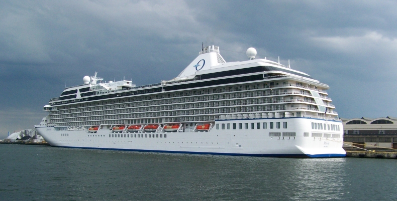 Ekskluzywne wycieczkowce w polskich portach – wspomnienie zeszłego lata - GospodarkaMorska.pl