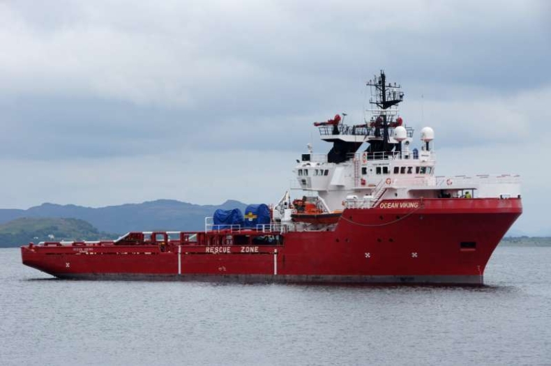 Statek NGO ze 180 migrantami płynie w stronę Sycylii - GospodarkaMorska.pl