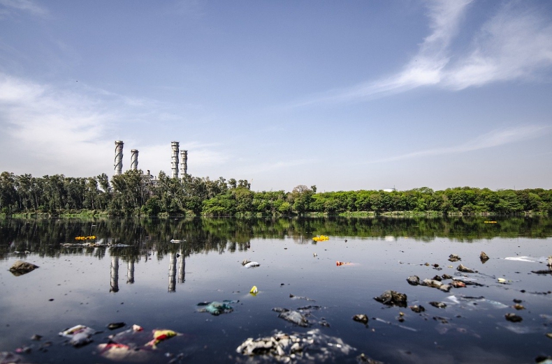 Węgry: Ader prosi prezydentów Ukrainy i Rumunii, by nie zanieczyszczać rzek - GospodarkaMorska.pl