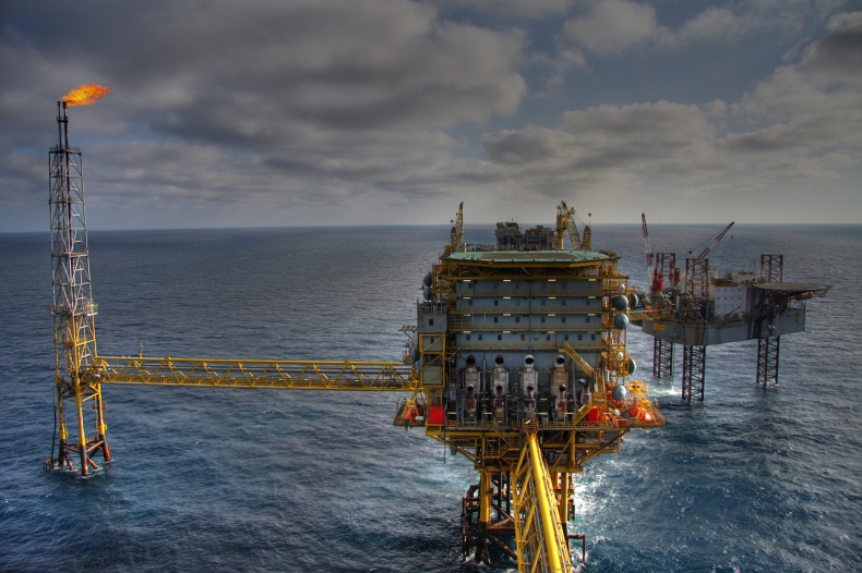 Libia wznawia produkcję ropy po miesiącach blokady - GospodarkaMorska.pl