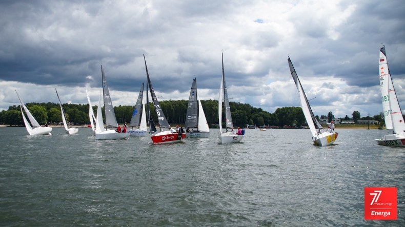 Załoga Energa 77 Racing wygrywa w Olsztynie  - GospodarkaMorska.pl