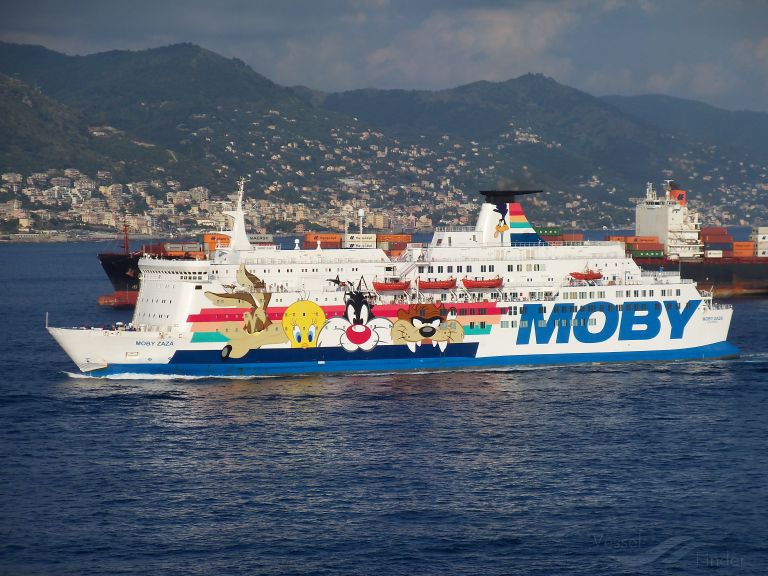 Włoski rząd wynajmie kolejny statek do kwarantanny migrantów - GospodarkaMorska.pl