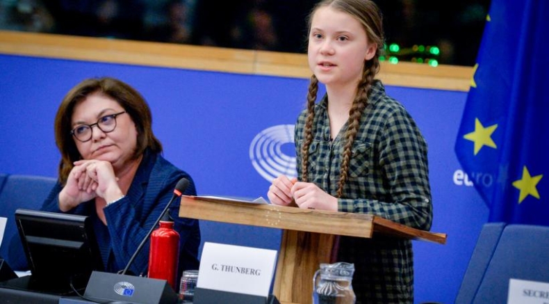 Thunberg: świat musi być gotowy do zerwania starych umów dla dobra klimatu - GospodarkaMorska.pl