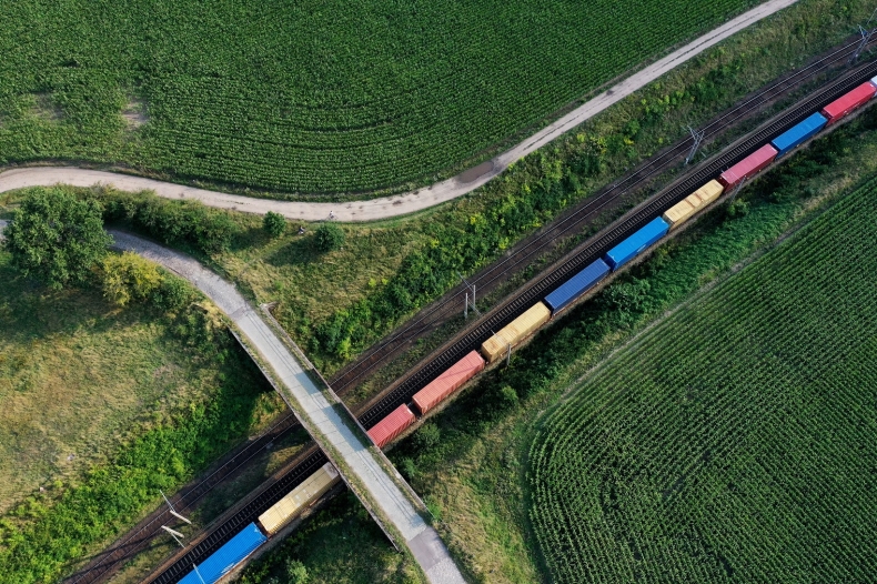 HUPAC i DB Cargo  Polska  -  razem na rzecz rozwoju kolejowego transportu intermodalnego - GospodarkaMorska.pl