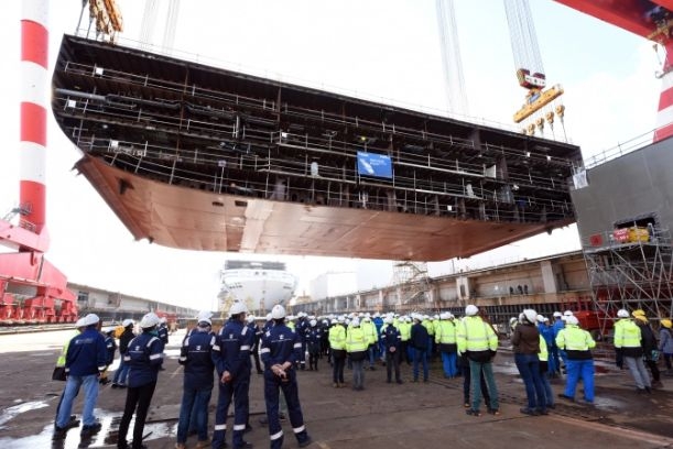 Wydłużono budowę największego wycieczkowca świata z powodu pandemii koronawirusa - GospodarkaMorska.pl