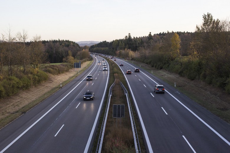 Adamczyk: z nowych środków UE może powstać w Polsce nawet 2 tys. km dróg - GospodarkaMorska.pl