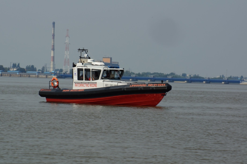 Włocławek ze specjalistyczną grupą nurków do podwodnych poszukiwań - GospodarkaMorska.pl