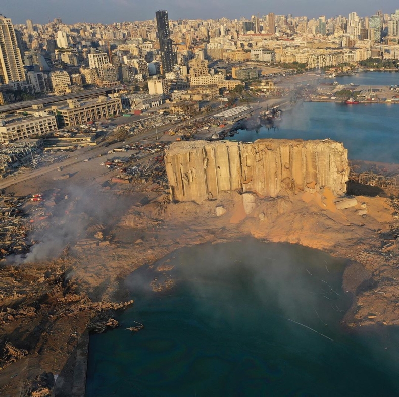 Urzędnicy portowi w areszcie domowym. Trwa ustalanie odpowiedzialnych za eksplozję w Libanie - GospodarkaMorska.pl