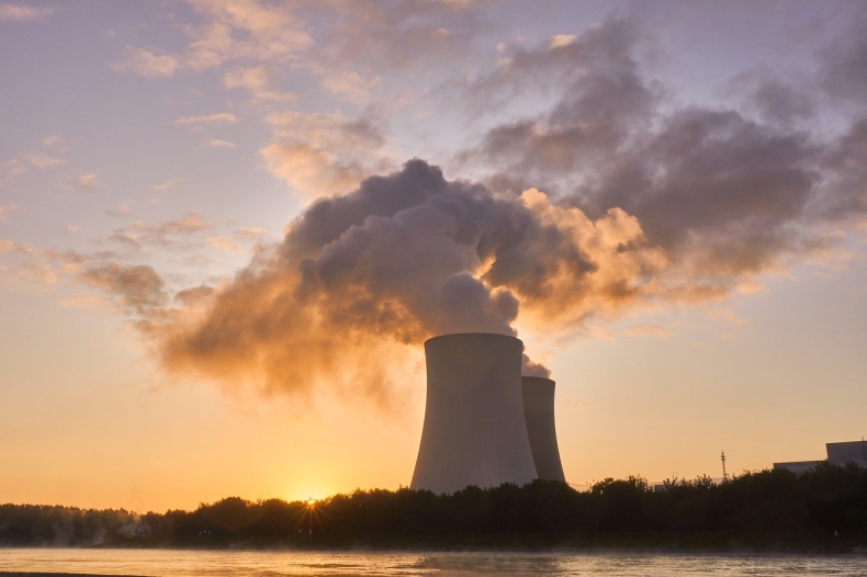 Model gospodarki niskoemisyjnej będzie oparty na energii jądrowej - GospodarkaMorska.pl
