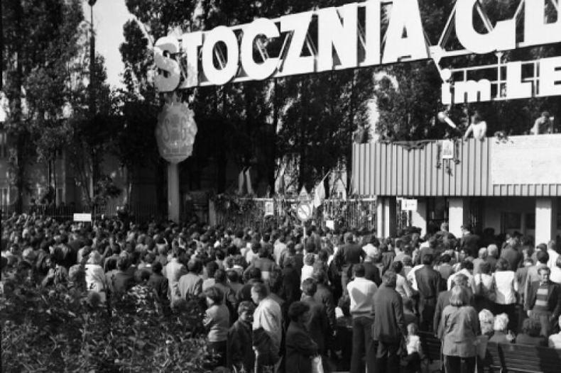 "The Guardian" przypomina tekst o strajku w Stoczni Gdańskiej z 1980 roku - GospodarkaMorska.pl