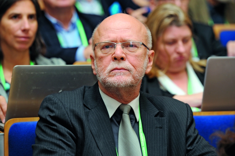 Polak z prestiżową nagrodą za badania o wodzie - GospodarkaMorska.pl