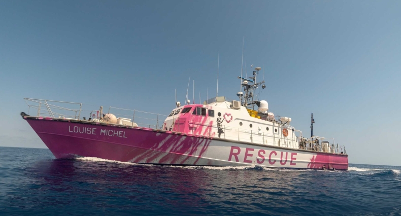  Straż Przybrzeżna pomogła statkowi ratunkowemu Banksy'ego - GospodarkaMorska.pl