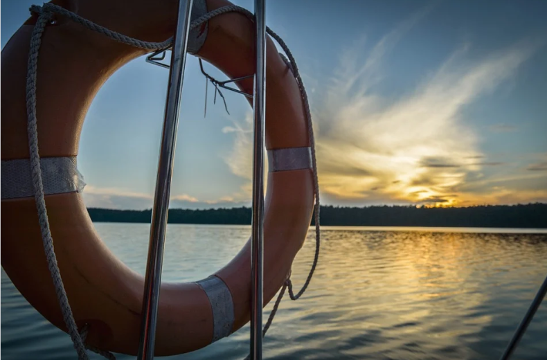 Znaleziono dryfujące zwłoki w Mielenku; to najprawdopodobniej 19-latek z Mazowsza - GospodarkaMorska.pl