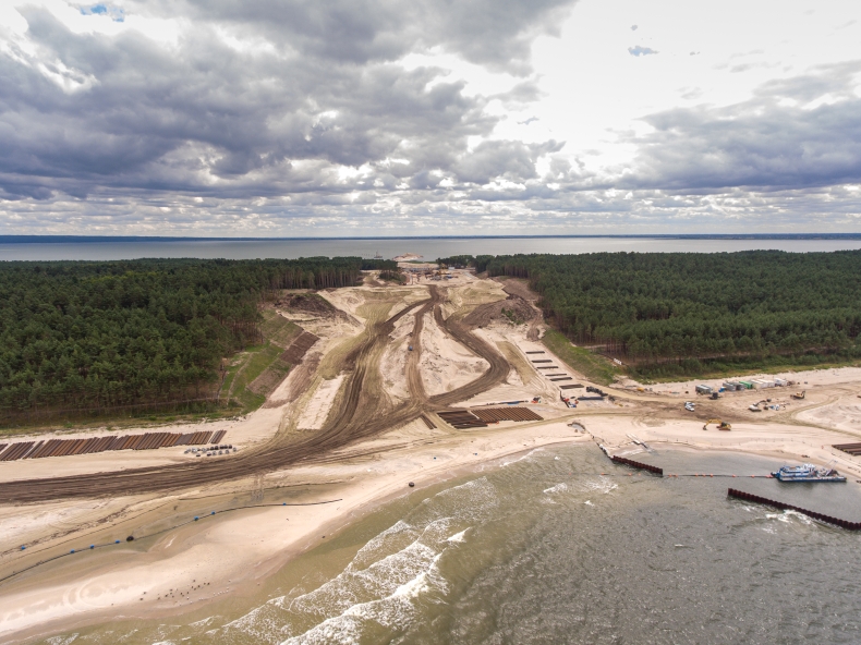 Przekop Mierzei Wiślanej idzie zgodnie z planem. Projekt ma pobudzić gospodarczo i turystycznie cały region - GospodarkaMorska.pl