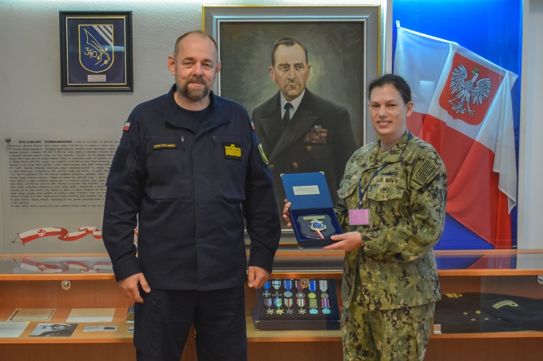 Morski Attache Obrony USA z wizytą w 3. Flotylli Okrętów  - GospodarkaMorska.pl