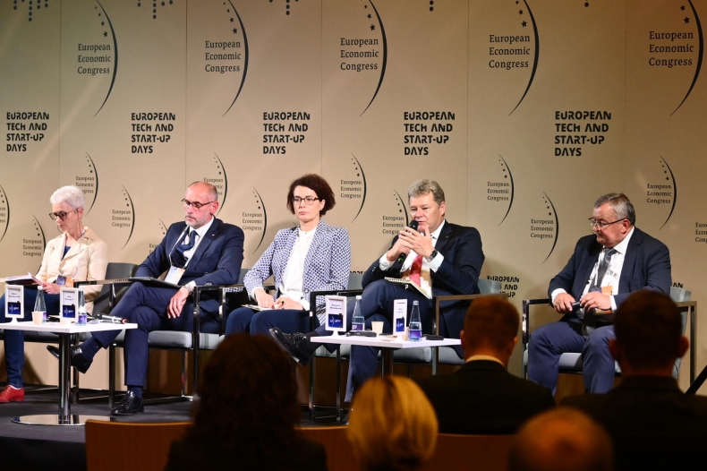 Michalewski: kryzys może stwarzać nowe możliwości rozwoju polskich firm - GospodarkaMorska.pl