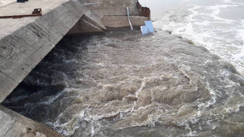 Soszyński: nie należy wskazywać Trzaskowskiego jako winnego awarii  - GospodarkaMorska.pl