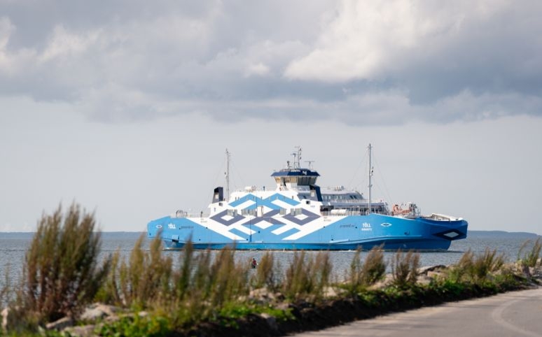 W Estonii rozpoczął pracę pierwszy prom hybrydowy - GospodarkaMorska.pl