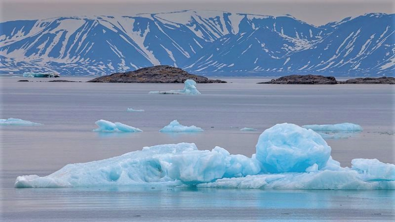Lodowce Svalbardu znacznie bardziej podatne na ocieplenie od połowy lat osiemdziesiątych - GospodarkaMorska.pl