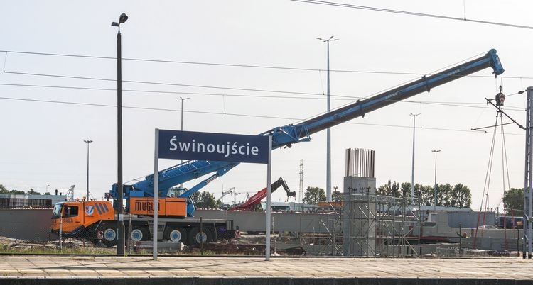 Mija rok od rozpoczęcia prac budowlanych na Terminalu Promowym w Świnoujściu - GospodarkaMorska.pl