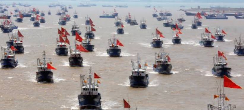 Chińska flota rybacka opuściła okolice wysp Galapagos - GospodarkaMorska.pl