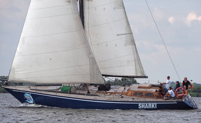 Drugie oświadczenie Tomasza Chamery w sprawie jachtu Sharki - GospodarkaMorska.pl