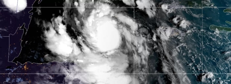 Huragan Delta przeszedł nad Jukatanem i zmierza w kierunku USA - GospodarkaMorska.pl