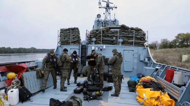 Zakończył się pierwszy dzień przygotowań do neutralizacji bomby Tallboy - GospodarkaMorska.pl