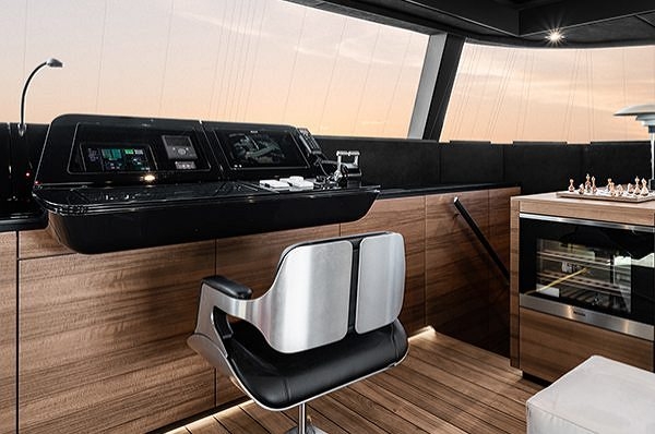 Połączenie luksusu i ekologii: jachty hybrydowe - GospodarkaMorska.pl